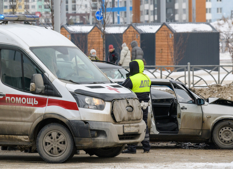 Изображение В Ленинградской области водитель насмерть сбил мужчину