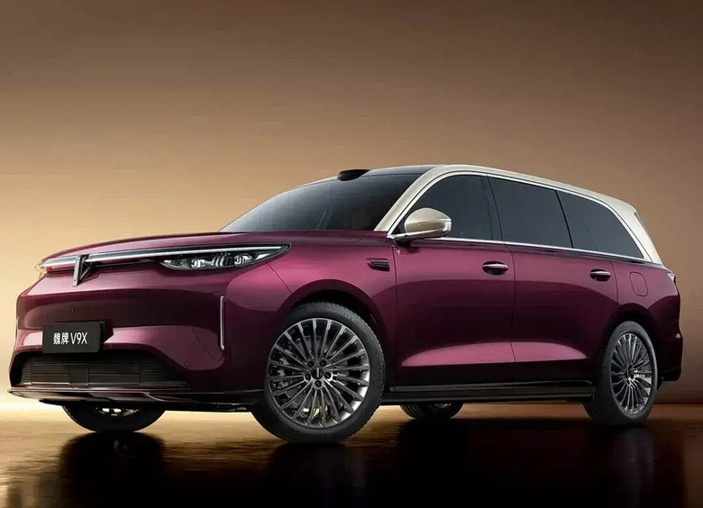 Изображение Стало известно, когда Wey начнет прием заказов на флагманский кроссовер V9X