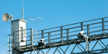 Стало известно, сколько непристегнутых водителей и пассажиров выявили камеры в Подмосковье