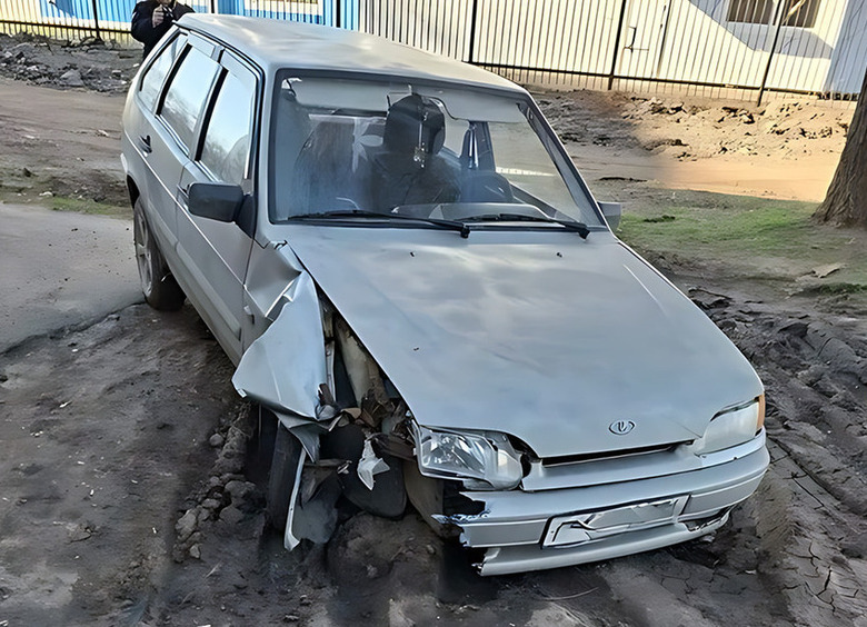 Изображение Горе-угонщик попал в ДТП на чужой машине и потерял телефон