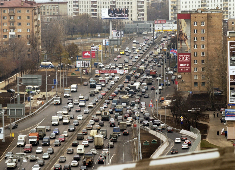 Механизм несовершенен: эксперты — об идее повысить штрафы для шумных водителей