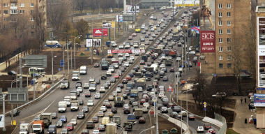 Механизм несовершенен: эксперты — об идее повысить штрафы для шумных водителей