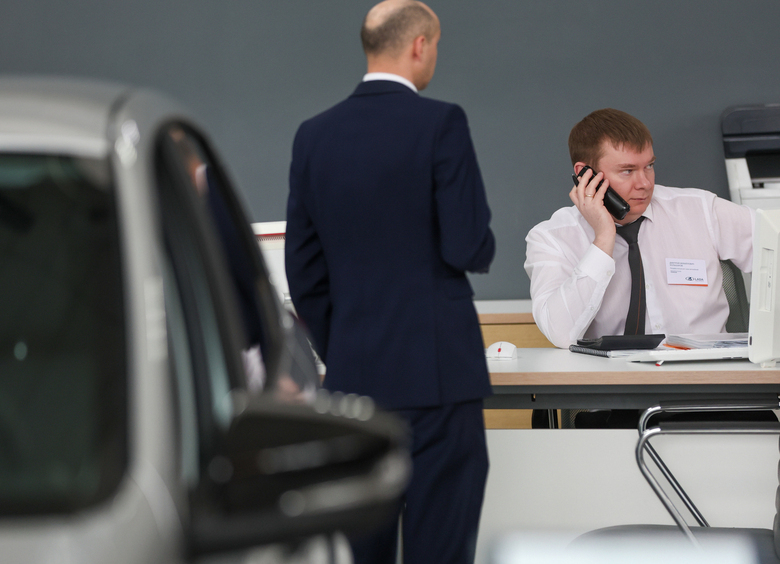 Изображение В России более чем на четверть просели госзакупки автомобилей