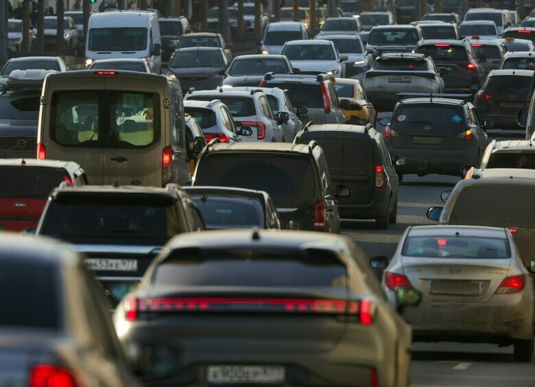 Изображение Автомобилистов Москвы предупредили о пробках из-за начала дачного сезона