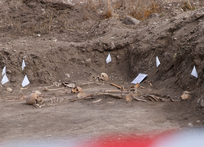 Изображение Дорожники расширяли обочину и случайно вскрыли город мёртвых