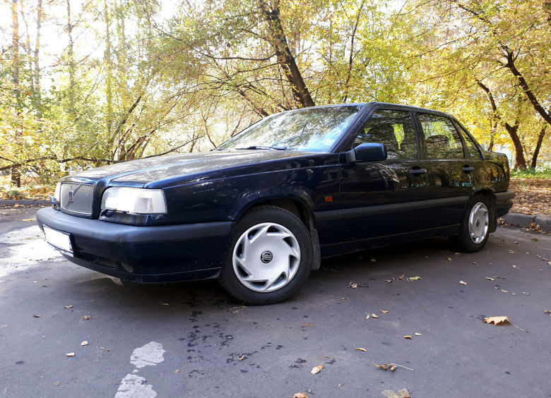 Хитрый «Лось»: нюансы выбора подержанного седана Volvo 850