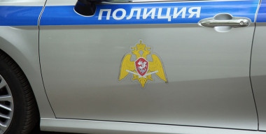 Девушка с монтировкой ответила таксисту за поцарапанный Jetour