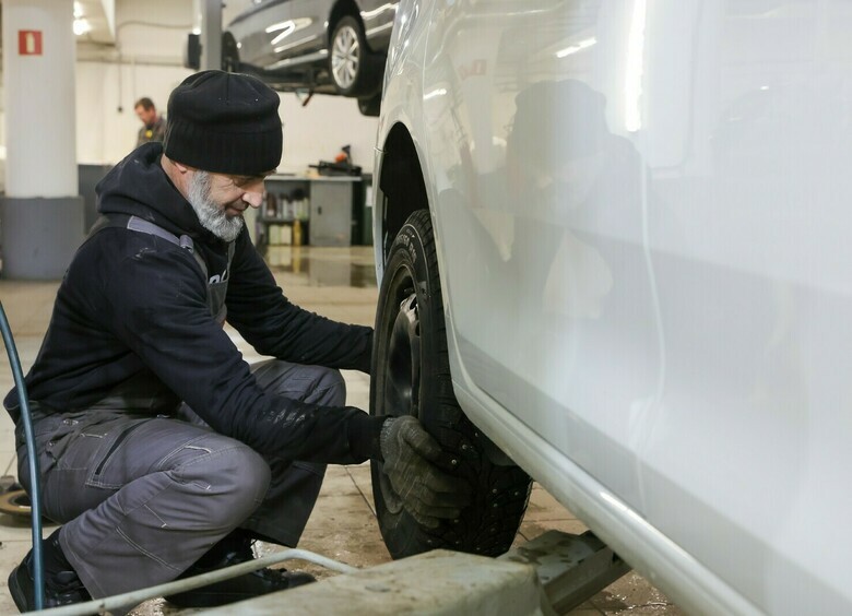 В РФ призвали ввести налоговый вычет на ремонт авто для работающих пенсионеров