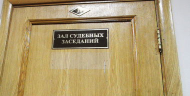 Водитель насмерть сбил пьяного пешехода, который прилёг на дороге