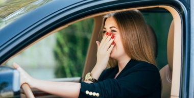 Тянет болотом: почему весной в салоне автомобиля появляются неприятные запахи