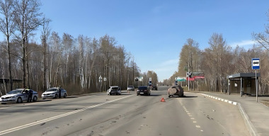 Нетрезвая жительница Челябинска «догнала» автомобиль с ребенком