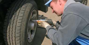 Эксперт рассказал, что делать, если выпал снег, а вы уже переобулись на «лето»