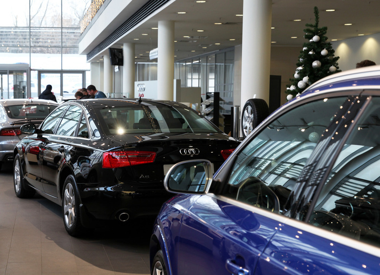 Продажи подержанных авто растут в России 9 месяцев подряд