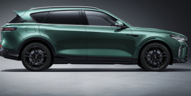 Россияне бросились скупать новые автомобили премиум-сегмента