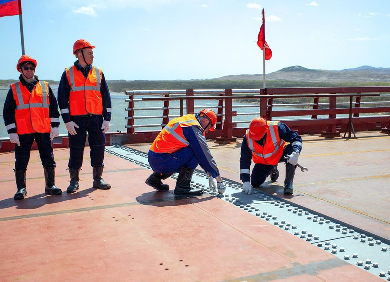 Первый автомобильный мост между Россией и КНДР откроют летом