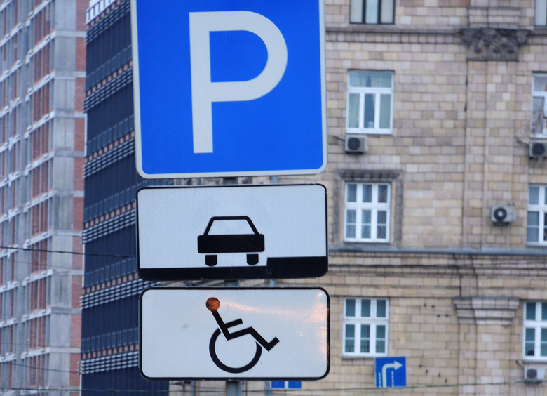В Госдуме призвали ужесточить контроль за парковками для инвалидов