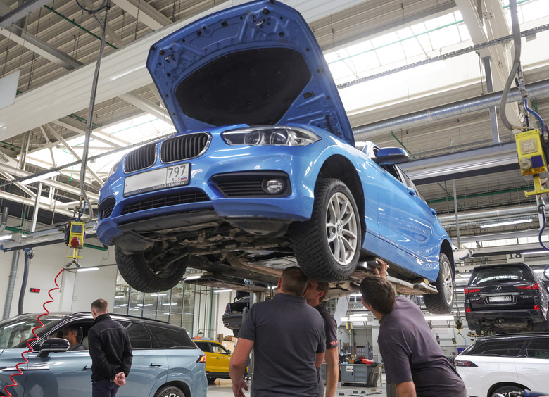 Названы самые дорогие в обслуживании иномарки в России