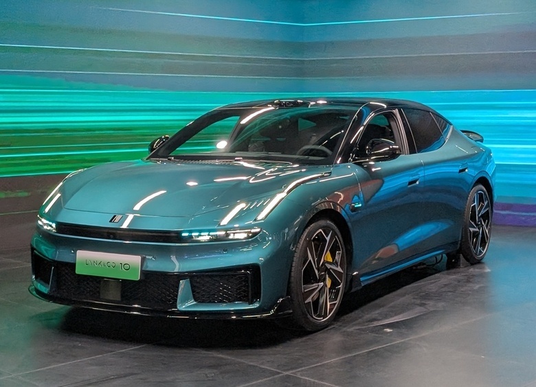 Lynk & Co открыла прием предзаказов на седан 10 и его спортивную версию 10+