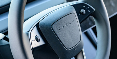 Электромобили Tesla теряют российский рынок