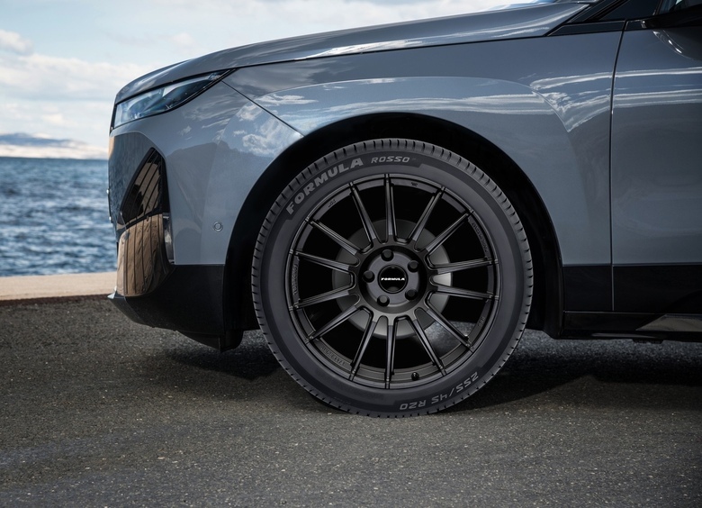 Pirelli вывела на российский рынок новые летние шины Formula Rosso