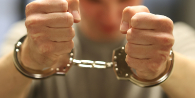 17-летний парень угнал машину друзей и спровоцировал полицейскую погоню