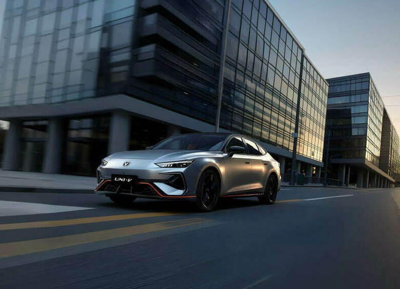 Changan официально анонсировал обновленный Uni-V для российского рынка