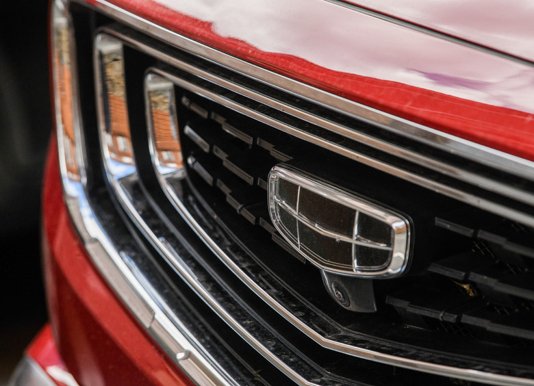 Эффект Осборна: почему провалились продажи Geely в России