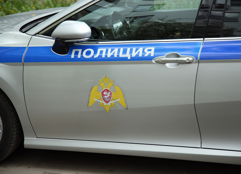 Изображение За изнасилование 17-летней девушки в патрульном авто осудили двоих полицейских