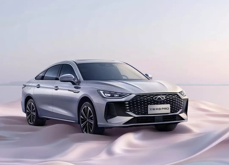 До России может добраться Chery Arrizo 8 нового поколения