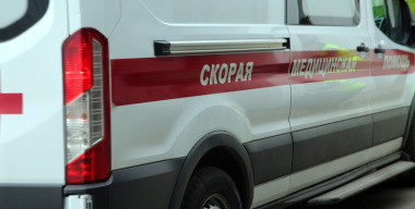 Воронежец поджёг чужую машину, вызвал медиков и заперся в их автомобиле