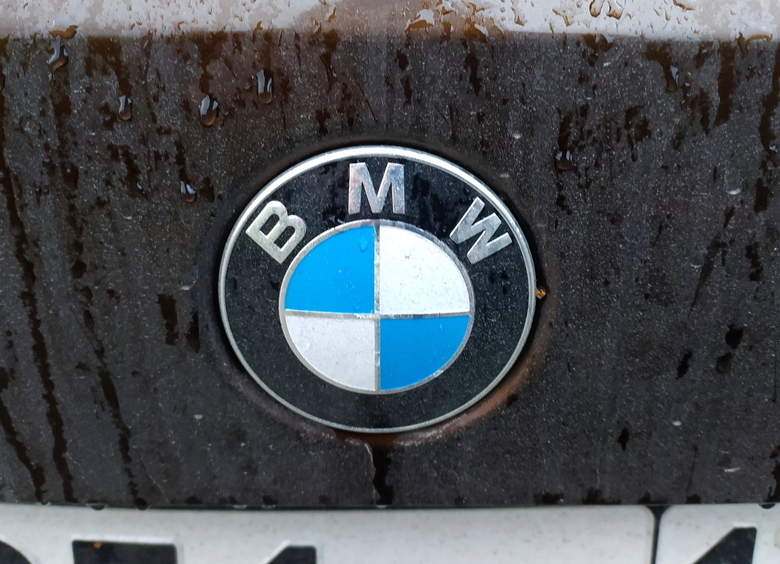 Изображение Война — войной: немецкие компании, включая BMW, продолжают работать и зарабатывать в России
