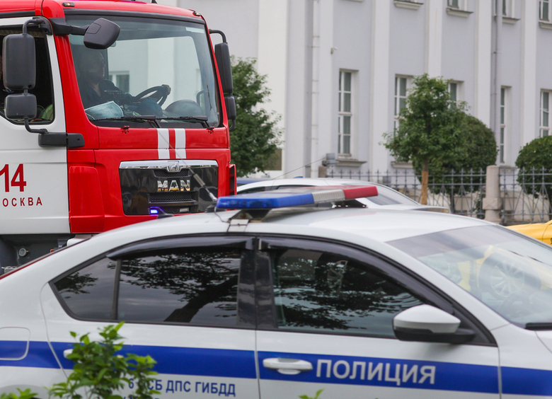 Изображение Мужчина убил друга, привязал тело к машине, дотащил до дома и взорвал себя