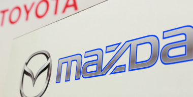 Россияне бросились скупать автомобили Toyota и Mazda