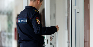 Подростки заложили бомбу под Zeekr научного сотрудника