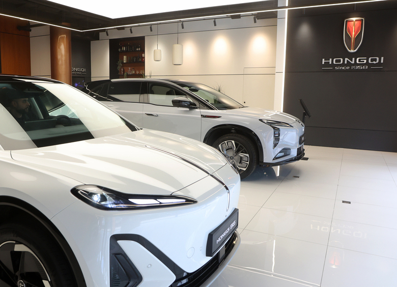 В России изменились цены новых автомобилей четырех марок