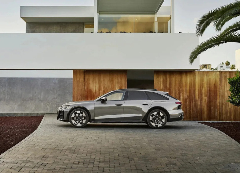 Ингольштадцы вернули в линейку Audi A6 универсал allroad