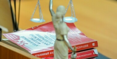 Школьник на мотоцикле сбил заслуженную учительницу и попытался ее оклеветать