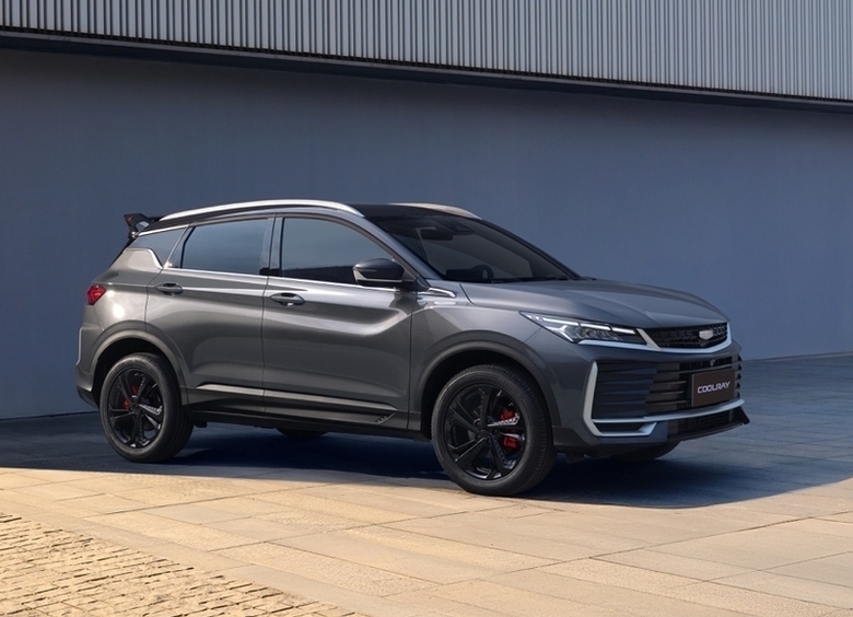 В России расширили цветовую палитру нового Geely Coolray