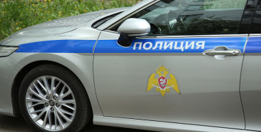 Пьяный студент-иностранец угнал фургон и бросил его после аварии