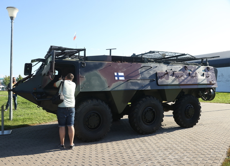 Удар Холанда: Норвегия рассекретила поставки своих БТР на Украину