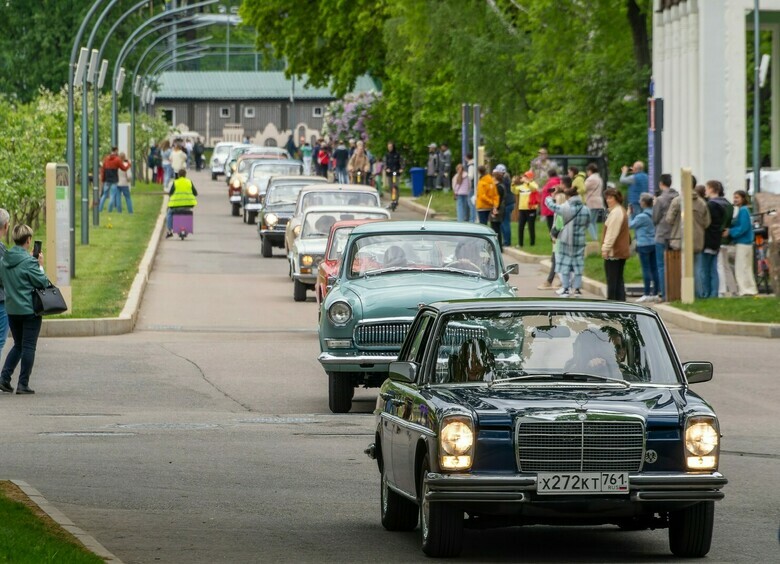 В центре Москвы 11 июля перекроют дороги из-за парада ретроавтомобилей