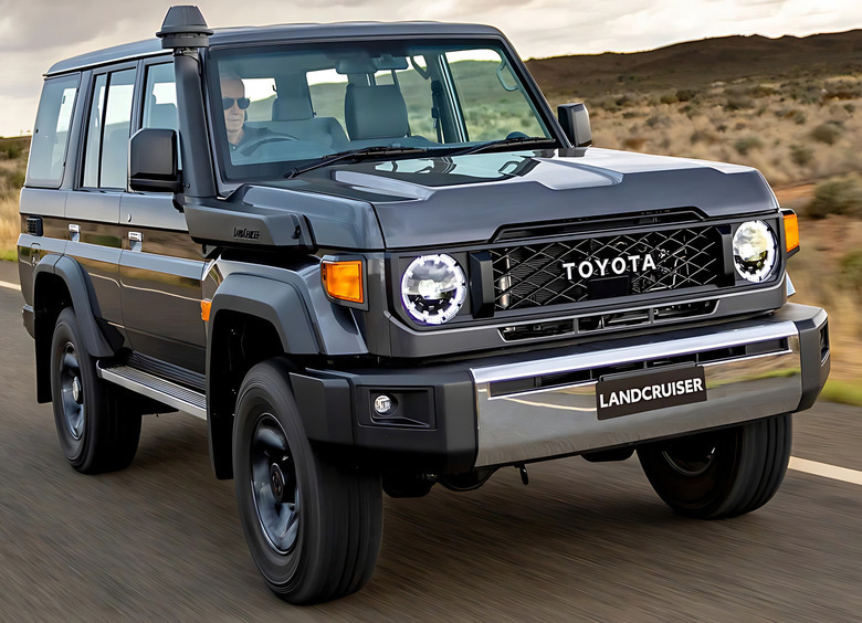Toyota возобновила продажи Land Cruiser 70