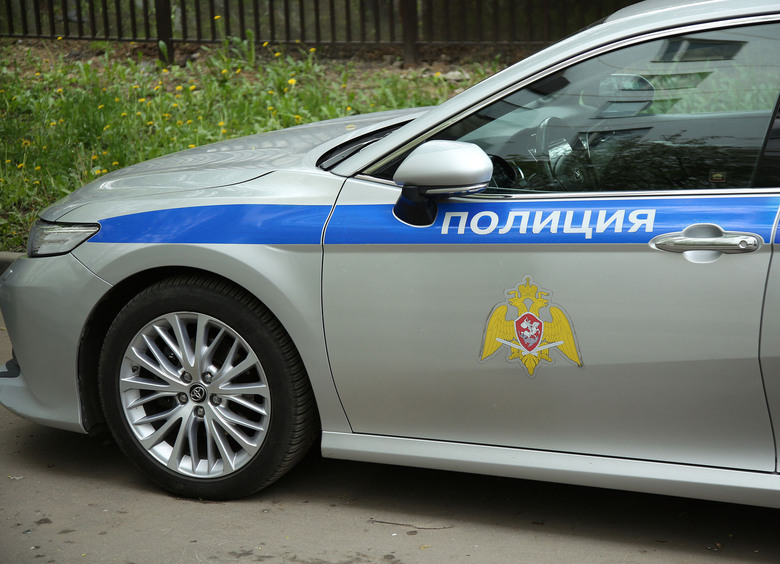 Изображение Подросток разбил стекло, чтобы угнать Bentley, но ему помешала сигнализация