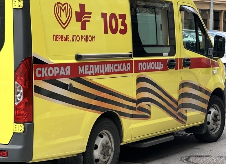 Изображение Компания хулиганов вызвала скорую и тут же напала на врачей с кулаками