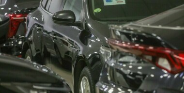 Россиянам объяснили, почему не стоит ждать больших скидок на автомобили