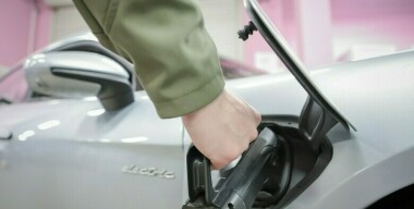 В России на 83% взлетели продажи гибридных авто и электрокаров