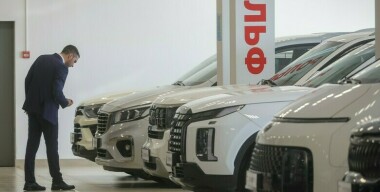 Россияне начали скупать полноприводные авто: они установили исторический рекорд