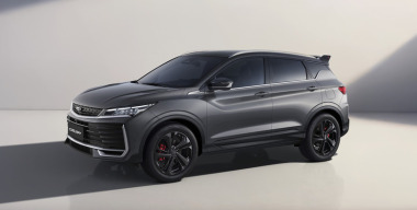 Geely не планирует запускать в России бюджетный Coolray с атмосферным мотором