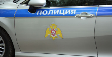 Невестка изрешетила автомобиль свекрови из пневматического пистолета
