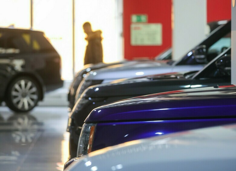 В России на 7% просели продажи новых легковых автомобилей